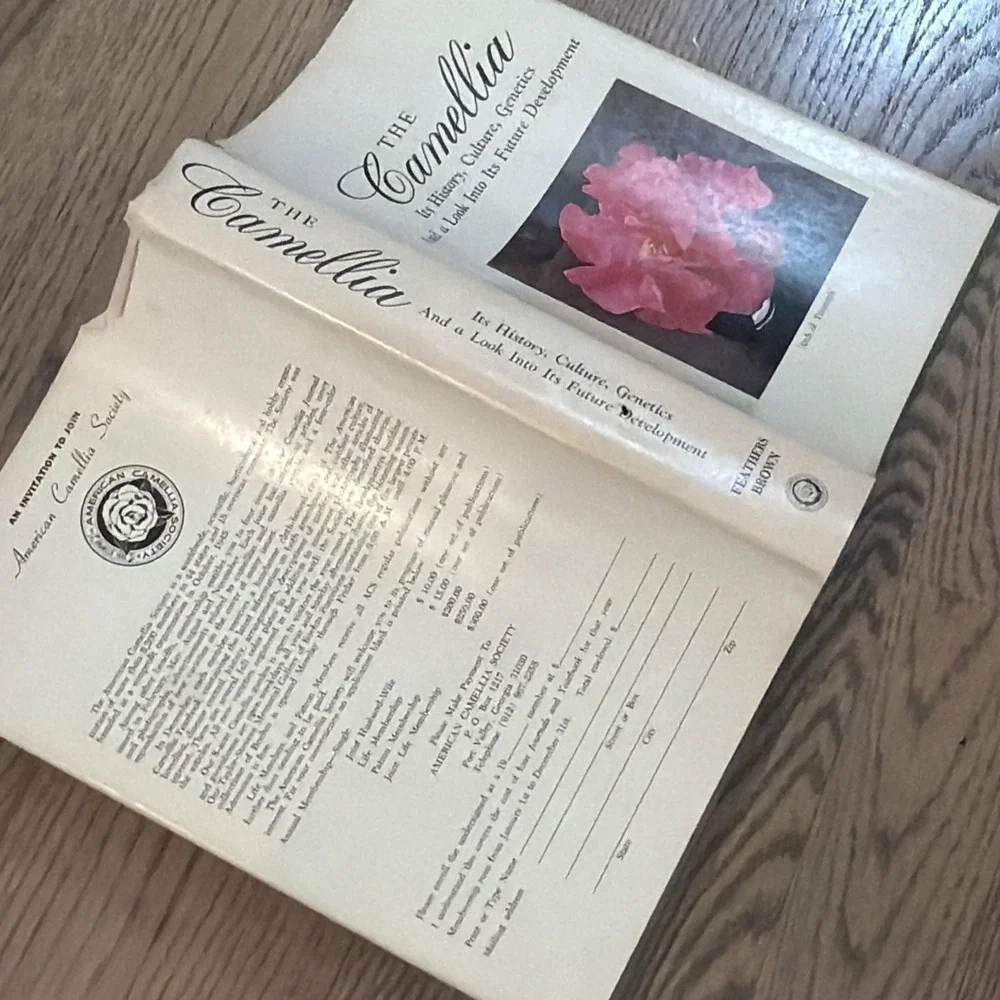 Vtg The Camellia History Culture Genetics 1978 Hardcover Feathers‎ Brown